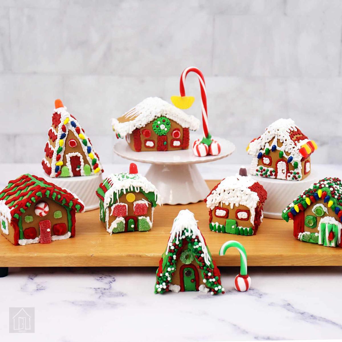 Gingerbread House Show